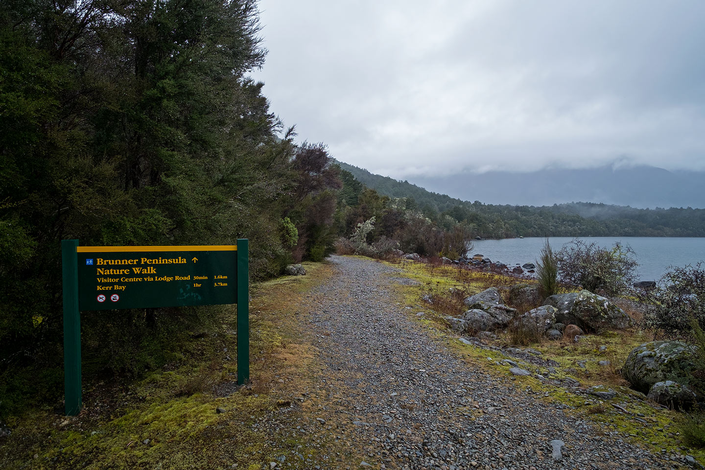 Brunner Peninsula Walk, Nelson Lakes National Park, New Zealand